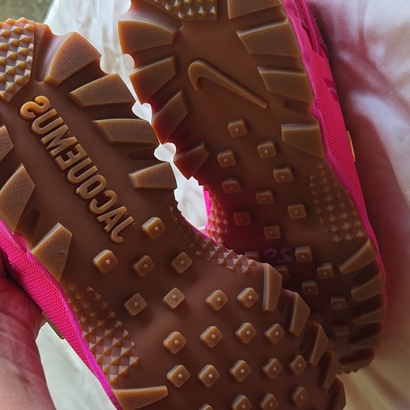 Nike Air Humara LX x Jacquemus Pink Flash - Picture 6 of 6